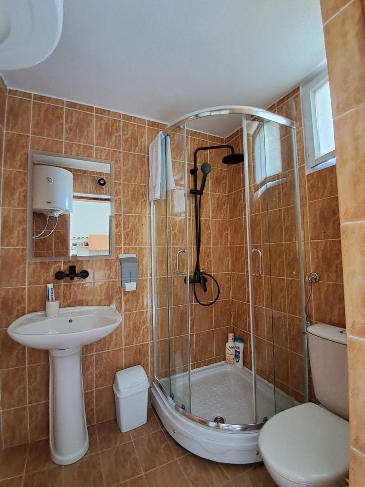 Olive Apartment Podgorica Ngoại thất bức ảnh