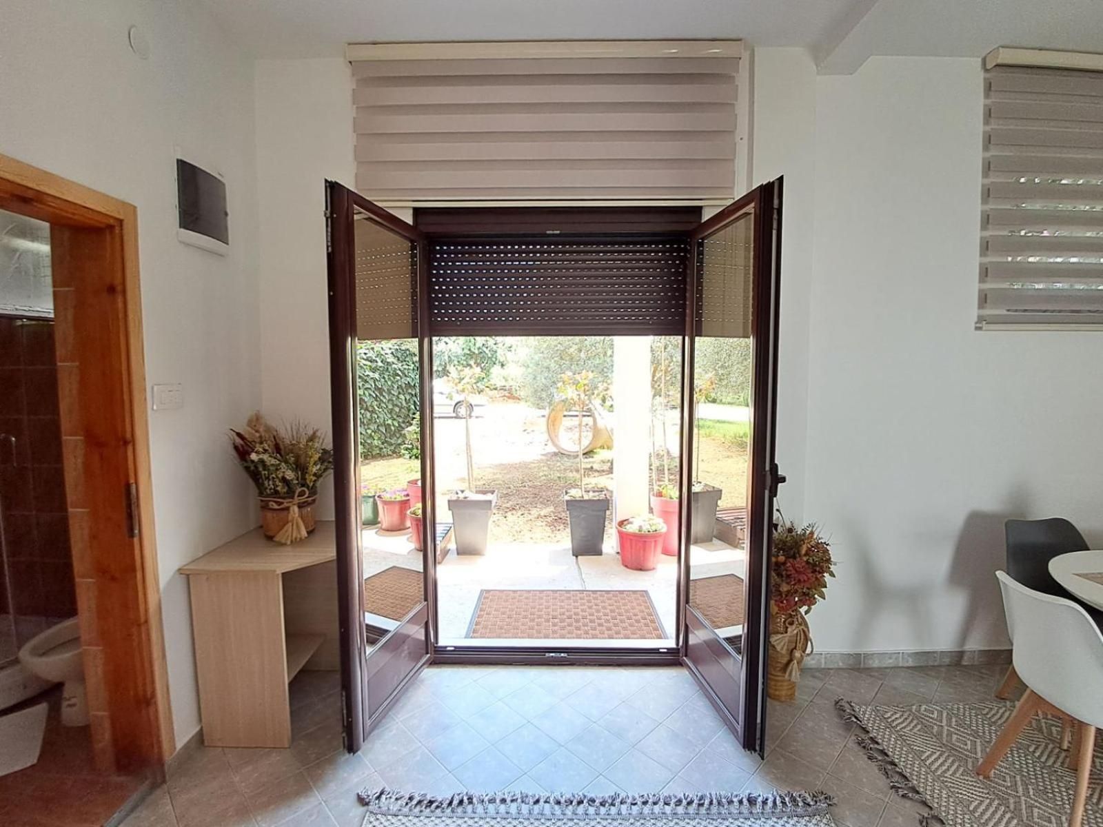 Olive Apartment Podgorica Ngoại thất bức ảnh