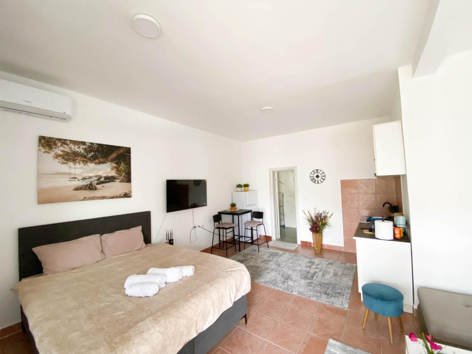 Olive Apartment Podgorica Ngoại thất bức ảnh